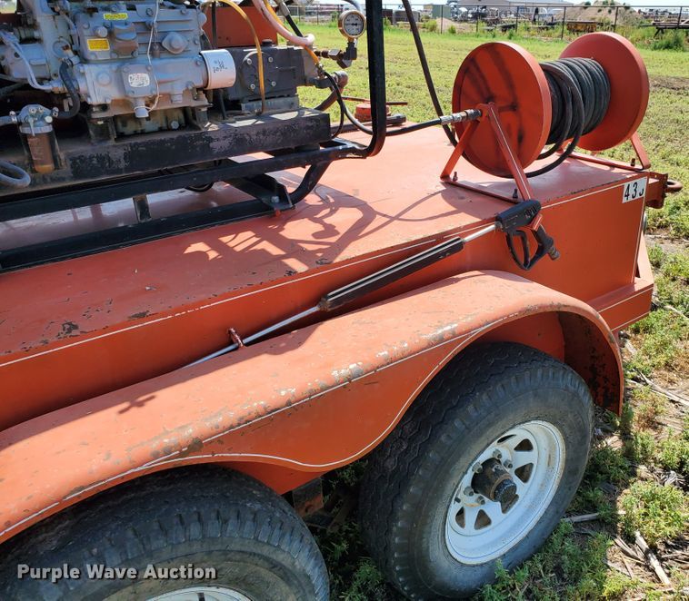 image for item DD0374 2001 Wesco pressure washer trailer