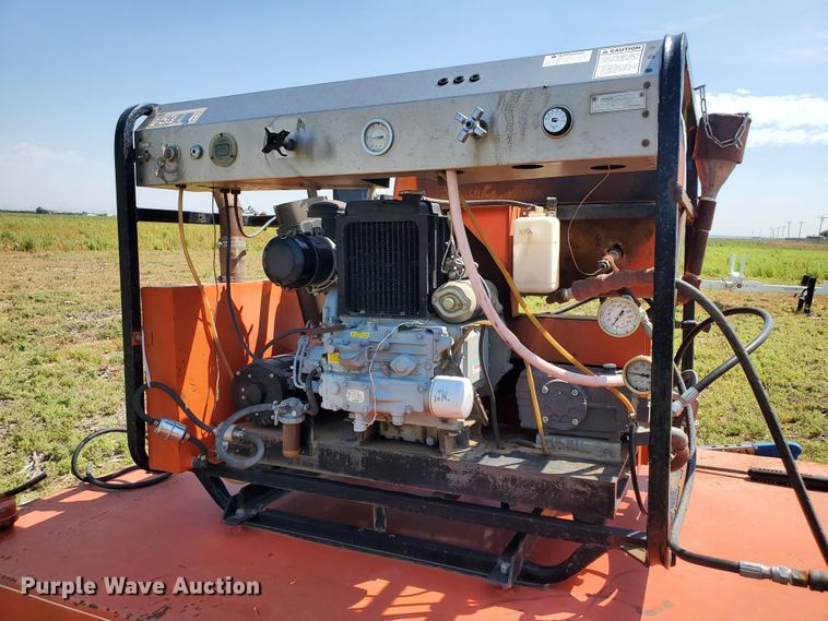 image for item DD0374 2001 Wesco pressure washer trailer