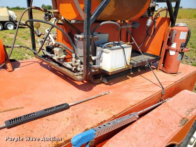 image for item DD0374 2001 Wesco pressure washer trailer