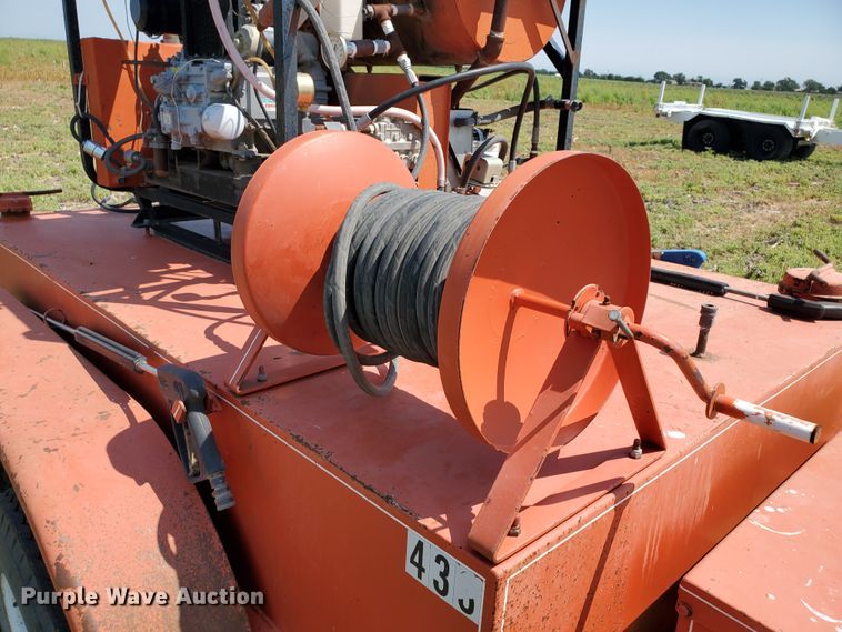 image for item DD0374 2001 Wesco pressure washer trailer