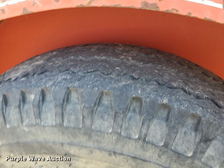 image for item DD0374 2001 Wesco pressure washer trailer