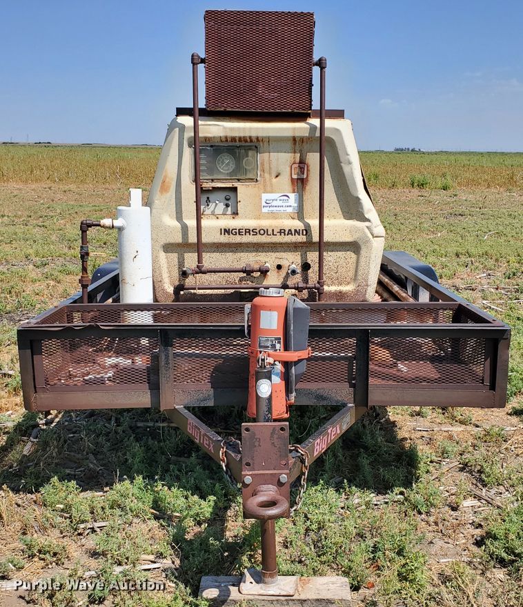 image for item DD0376 2000 Big Tex utility trailer with soda blast machine