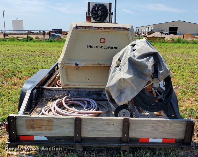image for item DD0376 2000 Big Tex utility trailer with soda blast machine
