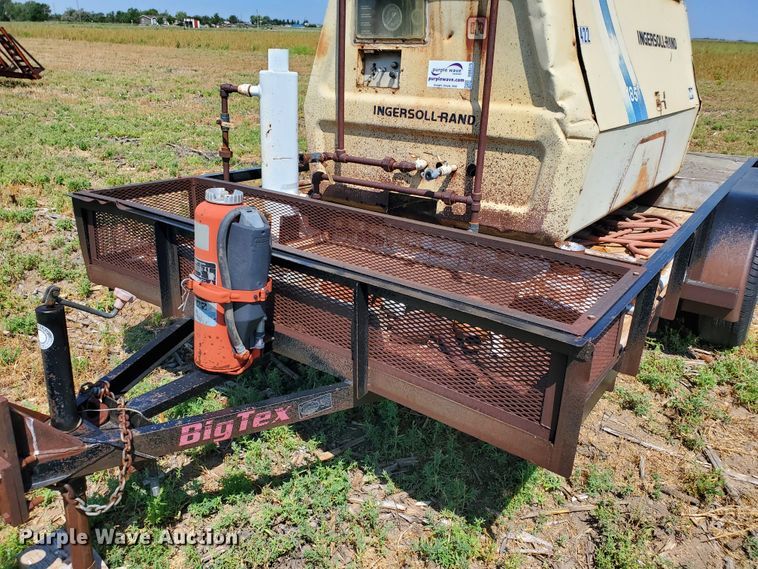 image for item DD0376 2000 Big Tex utility trailer with soda blast machine