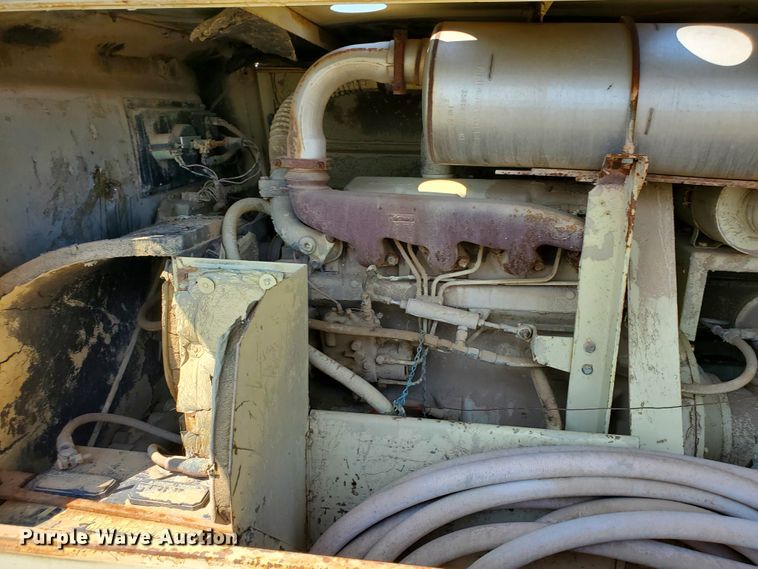 image for item DD0376 2000 Big Tex utility trailer with soda blast machine