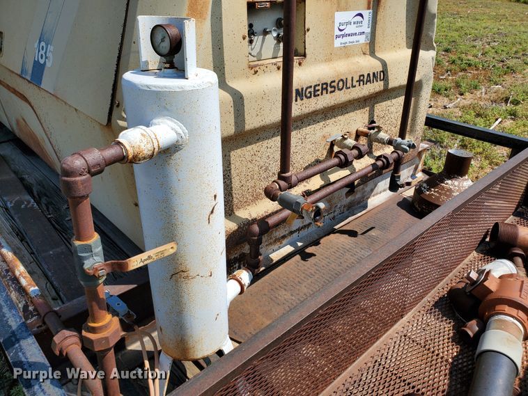 image for item DD0376 2000 Big Tex utility trailer with soda blast machine