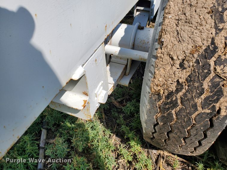 image for item DD0377 1999 Butler BP2080A pole trailer