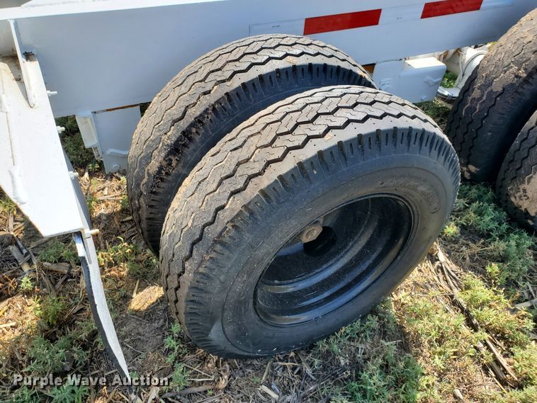 image for item DD0377 1999 Butler BP2080A pole trailer