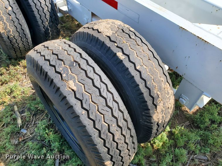 image for item DD0377 1999 Butler BP2080A pole trailer