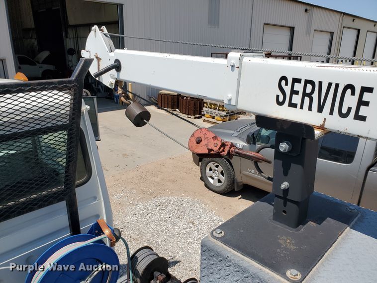 image for item DD0381 2001 Mack CS  service truck with crane