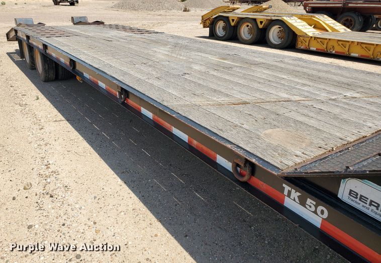 image for item DD0382 2006 Trail King TK50-412 equipment trailer