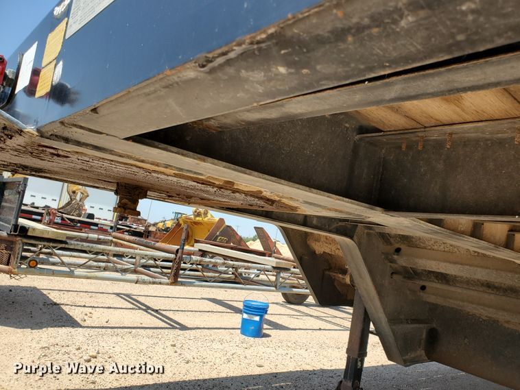 image for item DD0382 2006 Trail King TK50-412 equipment trailer