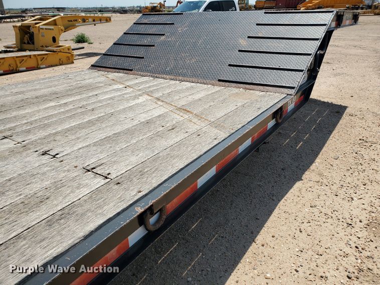 image for item DD0382 2006 Trail King TK50-412 equipment trailer