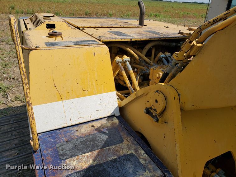 image for item DD0384 1992 Komatsu PC200LC-5  excavator