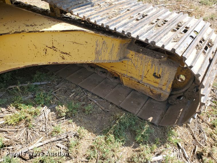 image for item DD0384 1992 Komatsu PC200LC-5  excavator