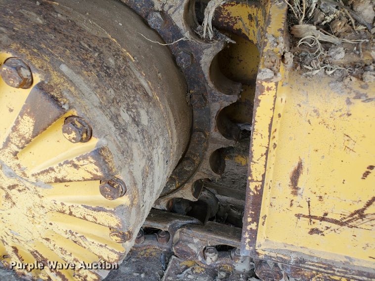 image for item DD0384 1992 Komatsu PC200LC-5  excavator