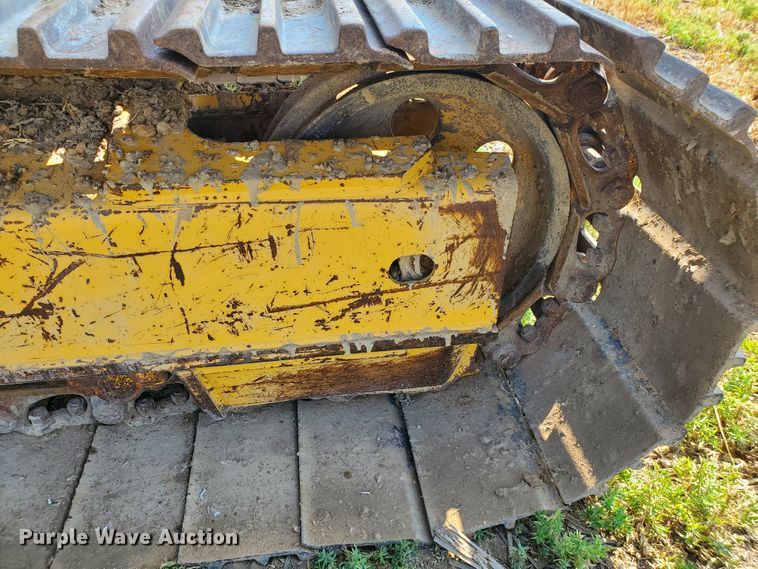 image for item DD0384 1992 Komatsu PC200LC-5  excavator