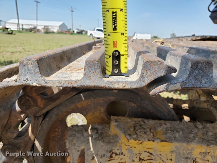 image for item DD0384 1992 Komatsu PC200LC-5  excavator