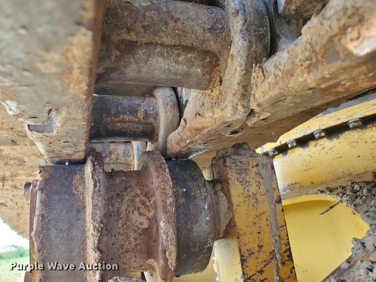 image for item DD0384 1992 Komatsu PC200LC-5  excavator