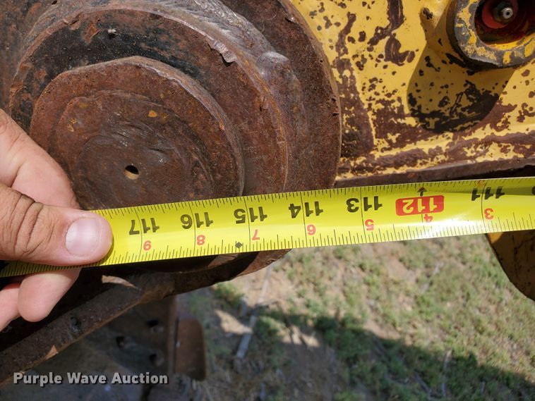 image for item DD0384 1992 Komatsu PC200LC-5  excavator