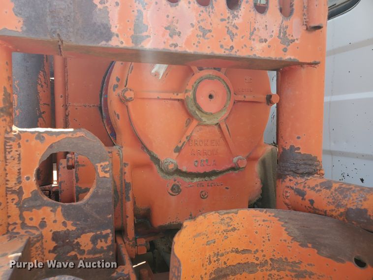 image for item DD0385 1981 Mack  winch truck