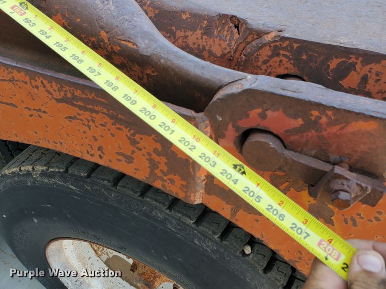 image for item DD0385 1981 Mack  winch truck