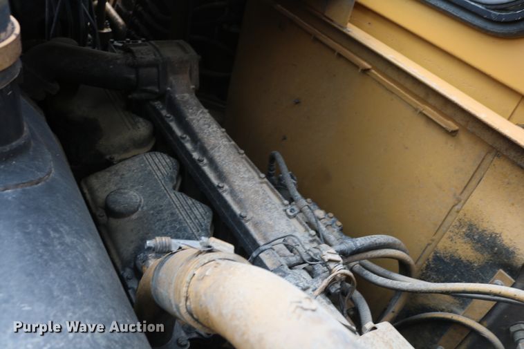 image for item DD5405 1998 Caterpillar 623F  elevating scraper