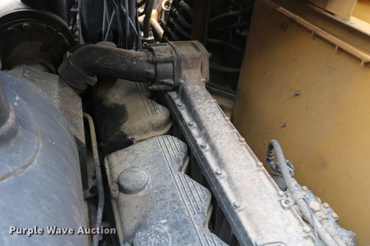 image for item DD5405 1998 Caterpillar 623F  elevating scraper