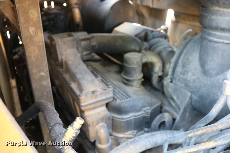 image for item DD5405 1998 Caterpillar 623F  elevating scraper