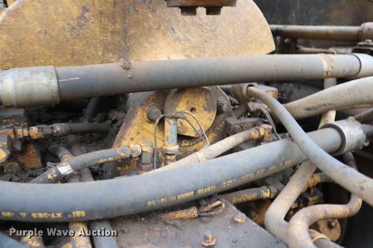 image for item DD5405 1998 Caterpillar 623F  elevating scraper