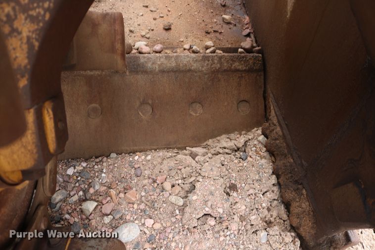 image for item DD5405 1998 Caterpillar 623F  elevating scraper