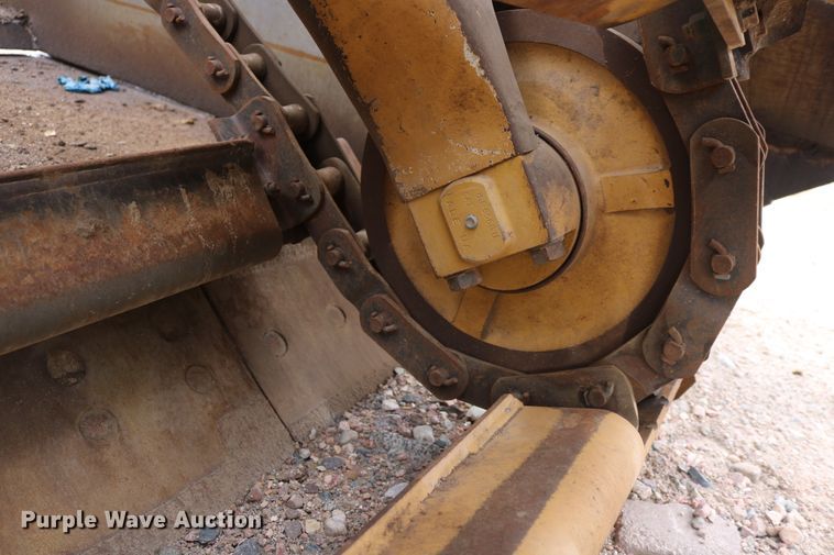 image for item DD5405 1998 Caterpillar 623F  elevating scraper