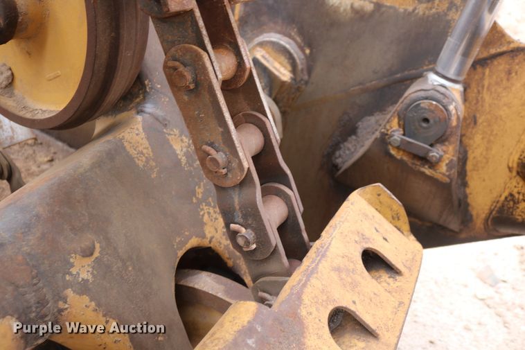 image for item DD5405 1998 Caterpillar 623F  elevating scraper