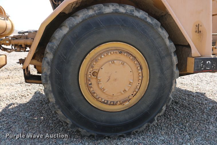 image for item DD5405 1998 Caterpillar 623F  elevating scraper