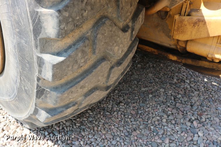 image for item DD5405 1998 Caterpillar 623F  elevating scraper