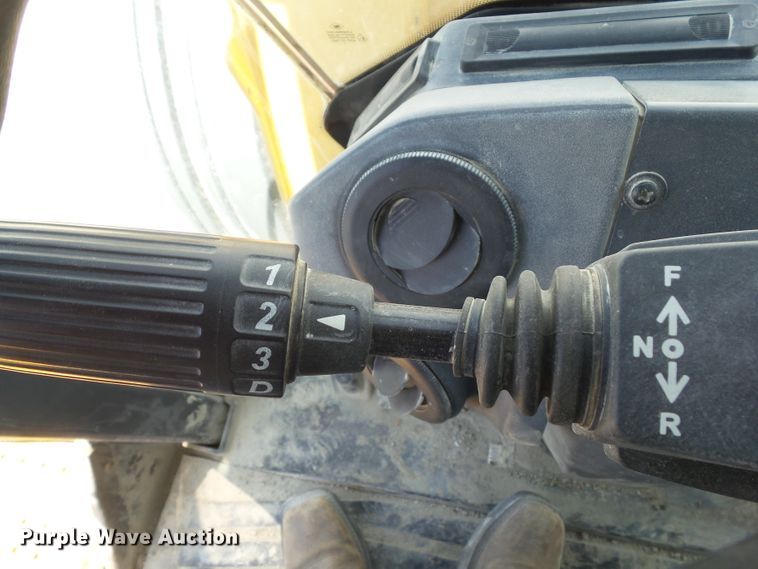 image for item DF0868 2012 John Deere 744K  wheel loader