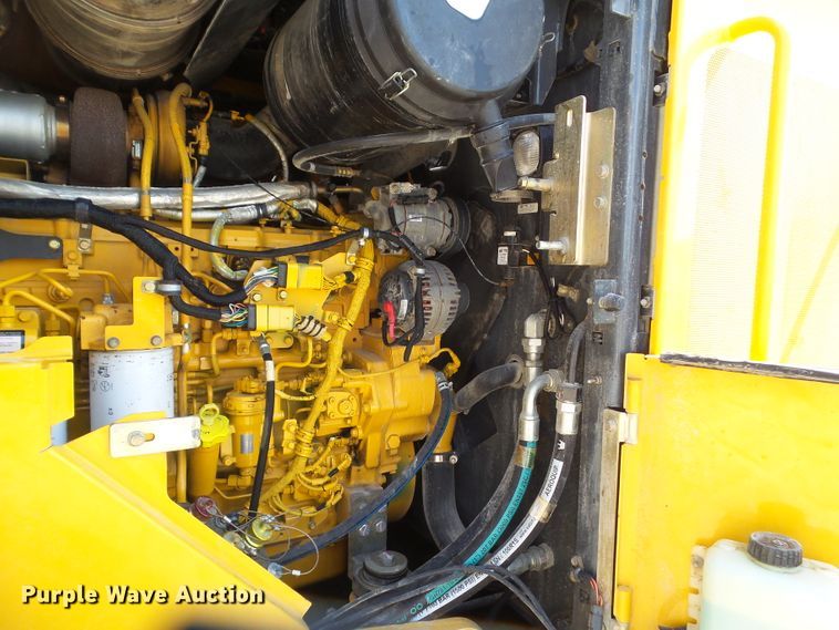 image for item DF0868 2012 John Deere 744K  wheel loader