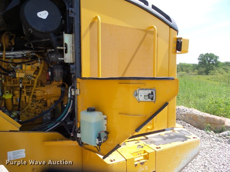 image for item DF0868 2012 John Deere 744K  wheel loader