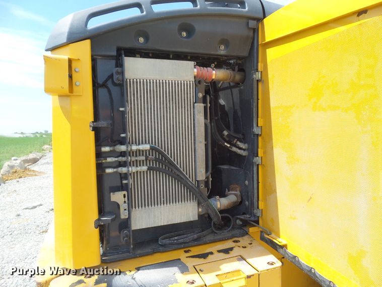 image for item DF0868 2012 John Deere 744K  wheel loader