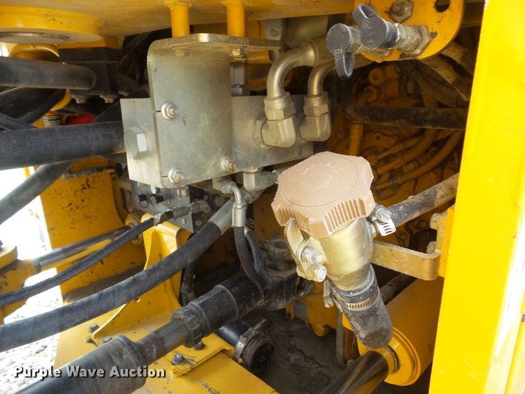 image for item DF0868 2012 John Deere 744K  wheel loader