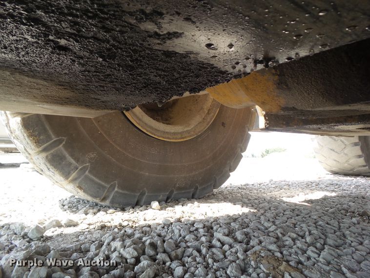 image for item DF0868 2012 John Deere 744K  wheel loader