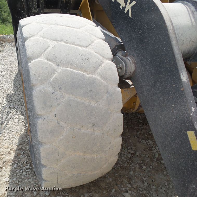 image for item DF0868 2012 John Deere 744K  wheel loader