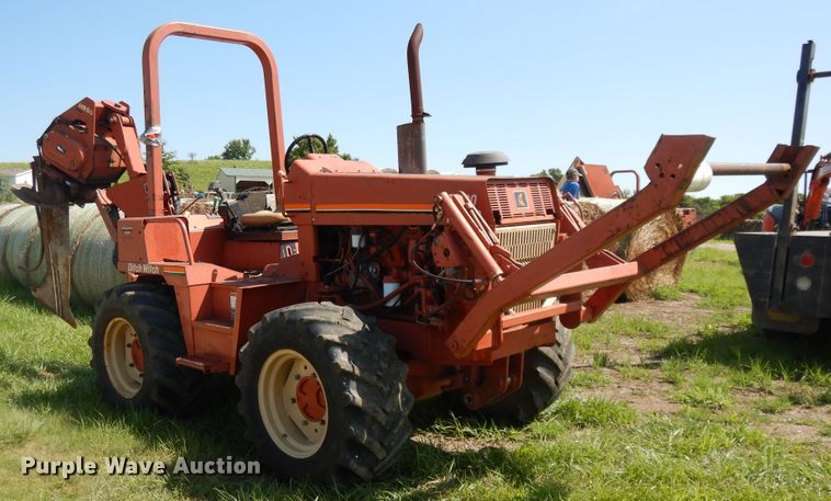 image for item DF5281 1997 Ditch Witch 8020 Turbo  vibratory cable plow