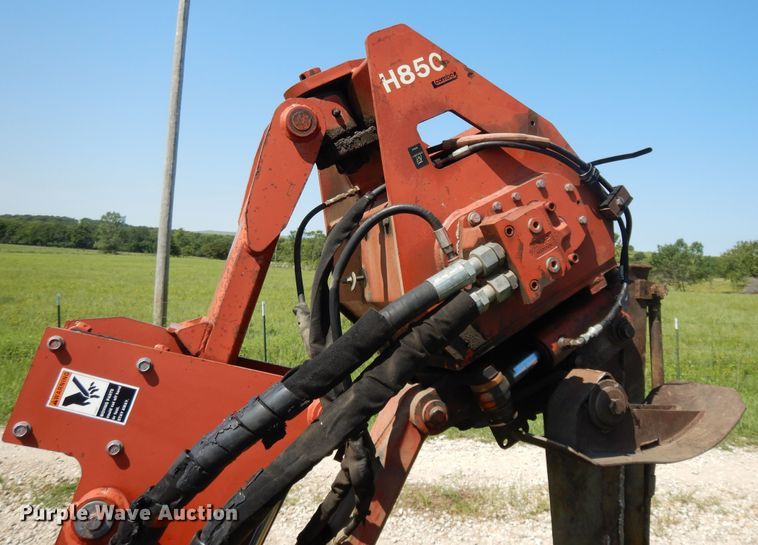 image for item DF5281 1997 Ditch Witch 8020 Turbo  vibratory cable plow