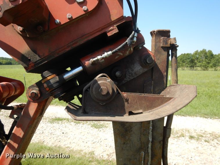 image for item DF5281 1997 Ditch Witch 8020 Turbo  vibratory cable plow