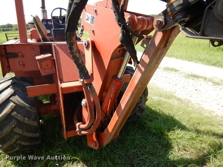 image for item DF5281 1997 Ditch Witch 8020 Turbo  vibratory cable plow