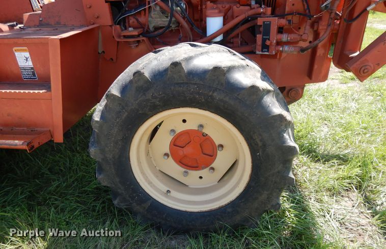 image for item DF5281 1997 Ditch Witch 8020 Turbo  vibratory cable plow