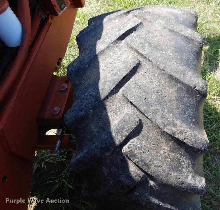 image for item DF5281 1997 Ditch Witch 8020 Turbo  vibratory cable plow