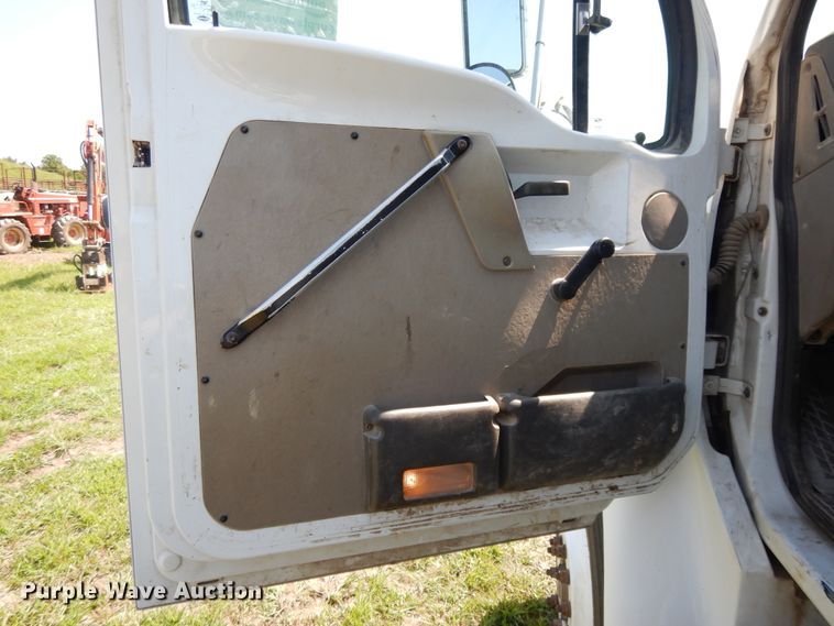 image for item DF5282 2004 Sterling Acterra  flatbed truck