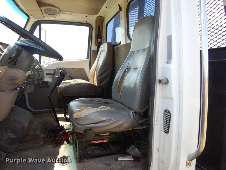 image for item DF5282 2004 Sterling Acterra  flatbed truck